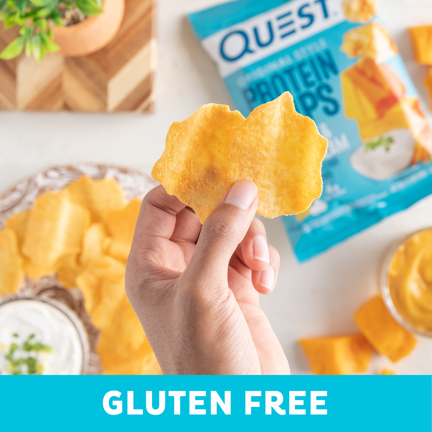 cheddar-and-sour-cream-original-style-protein-chips-u2 qst-000296_cheddar-_-sour-cream-original-style-protein-chips_7.2.png